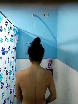 Anniee x online show from 10/06/25, 07:25