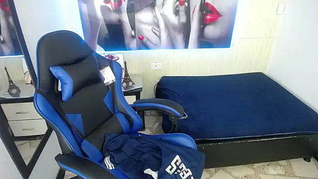 Anniee x online show from 01/17/26, 01:26