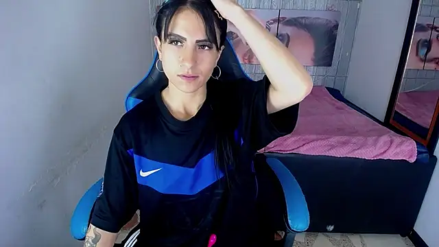 Anniee x online show from 09/29/25, 12:33