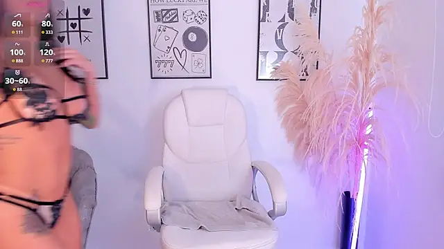 NiiaEvanss online show from 10/22/25, 01:21