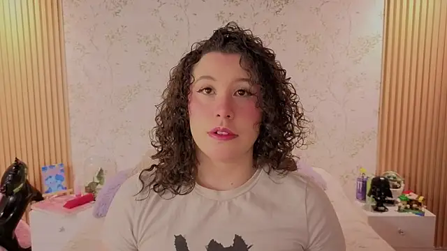 Charlotte  Miller online show from 07/16/26, 11:18