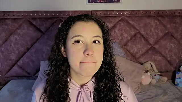 Charlotte  Miller online show from 09/10/25, 11:42