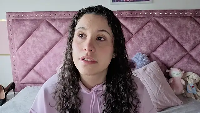 Charlotte  Miller online show from 09/13/25, 11:21