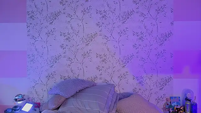 Charlotte  Miller online show from 04/07/26, 11:45