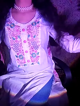 Angelnirvanaa online show from 11/06/25, 02:32