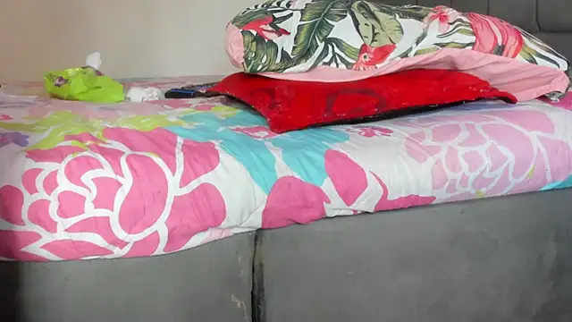 Snapshot of crazyangelita65 chatting on 01/10/25, 09:20 crazyangelita65 online show from 01/10/25, 09:20