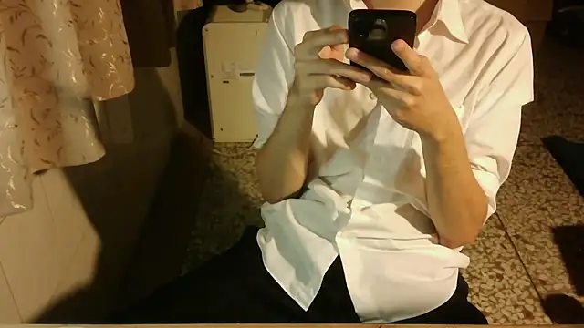 KYU890428 online show from 05/15/26, 05:44