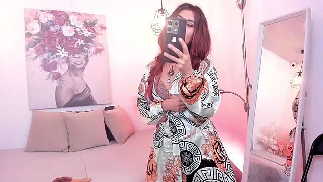 Snapshot of iriis_rosse chatting on 09/23/25, 04:36 iriis rosse online show from 09/23/25, 04:36