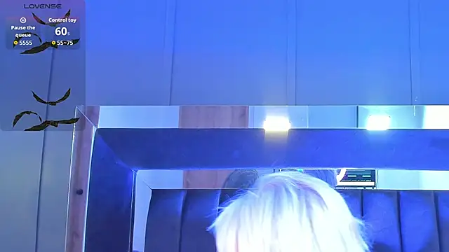 Snapshot of jinxv_nuss chatting on 11/11/25, 10:43 jinxv nuss online show from 11/11/25, 10:43