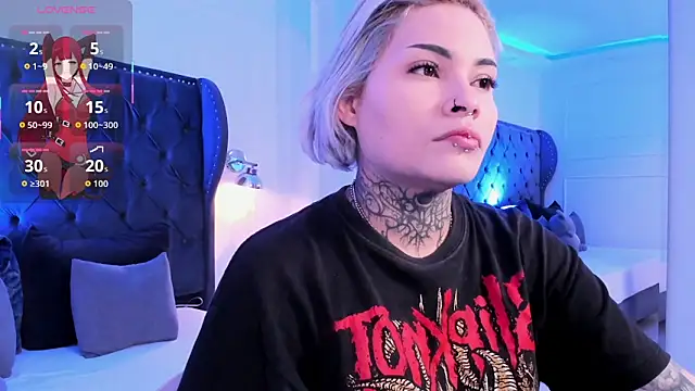 Snapshot of jinxv_nuss chatting on 12/15/25, 11:38 jinxv nuss online show from 12/15/25, 11:38