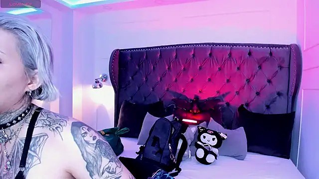 Snapshot of jinxv_nuss chatting on 10/21/25, 10:58 jinxv nuss online show from 10/21/25, 10:58