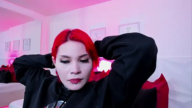 Snapshot of jinxv_nuss chatting on 06/10/26, 02:46 jinxv nuss online show from 06/10/26, 02:46