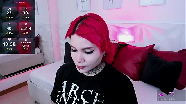 Snapshot of jinxv_nuss chatting on 06/19/26, 02:39 jinxv nuss online show from 06/19/26, 02:39