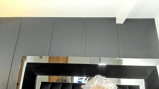 Snapshot of jinxv_nuss chatting on 11/19/25, 10:37 jinxv nuss online show from 11/19/25, 10:37