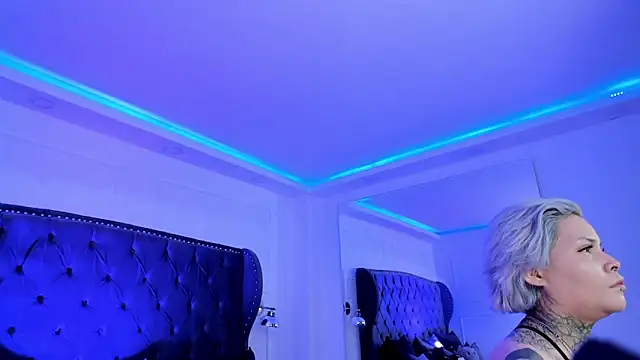 Snapshot of jinxv_nuss chatting on 11/21/25, 10:36 jinxv nuss online show from 11/21/25, 10:36