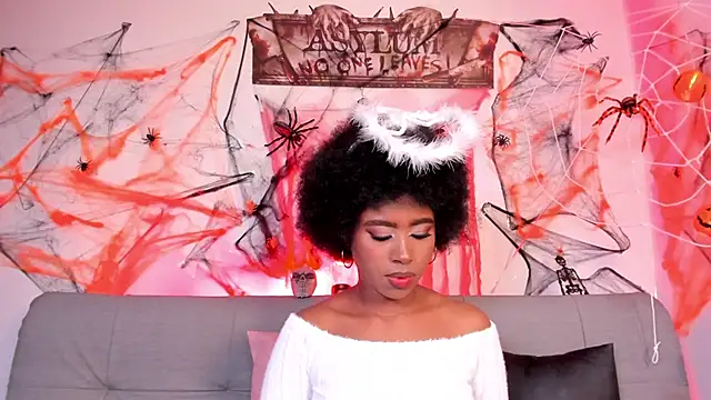 violeta ruiz  online show from 10/21/25, 10:09