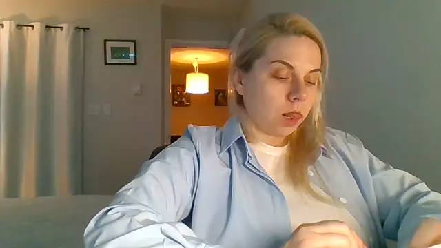 HappyIva online show from 11/14/25, 06:06