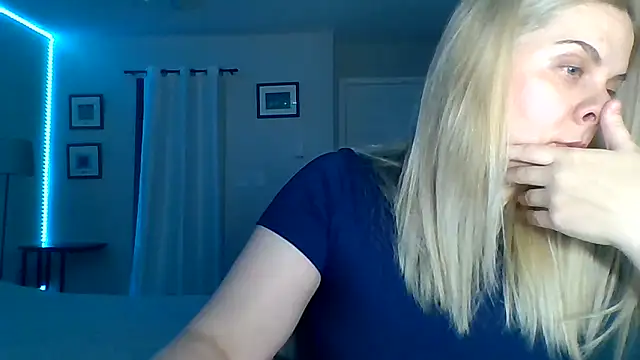 HappyIva online show from 11/10/25, 05:07