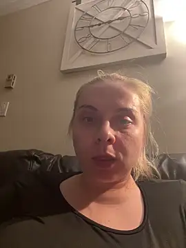 HappyIva online show from 11/24/25, 10:15