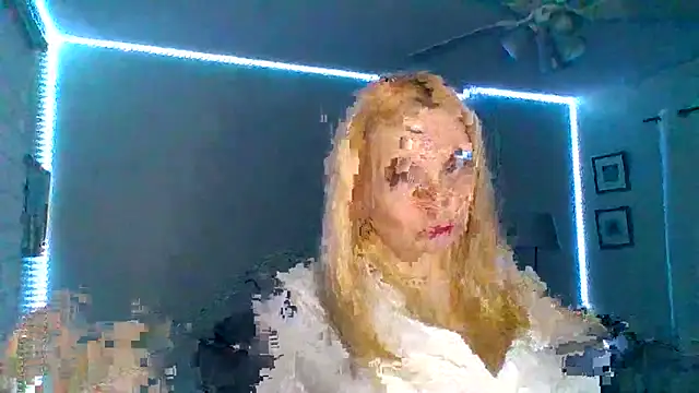 HappyIva online show from 12/20/25, 05:38