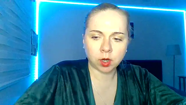 HappyIva online show from 11/23/25, 06:45