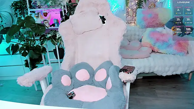 cutelittlepuff online show from 02/19/25, 07:59