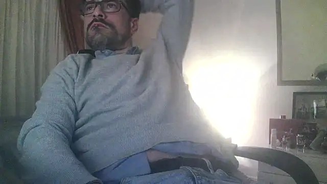 Patrickhound online show from 01/28/25, 01:18