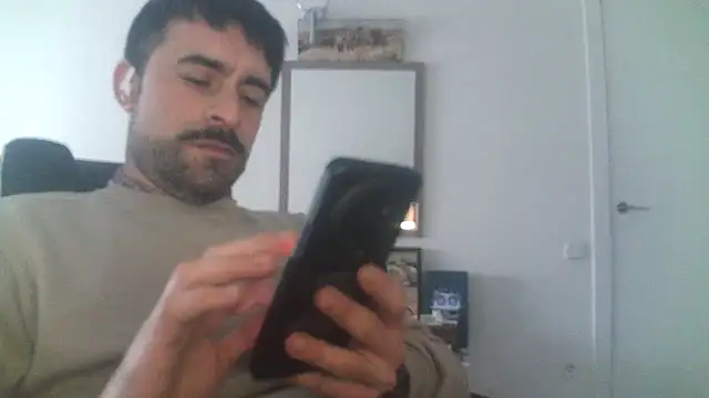 Patrickhound online show from 01/31/25, 02:49