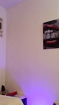 downsonMia online show from 04/01/26, 01:41