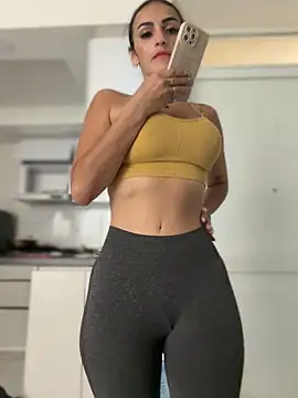 Samantha bigboobs online show from 03/12/26, 06:45