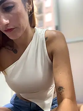 Samantha bigboobs online show from 09/10/25, 09:58