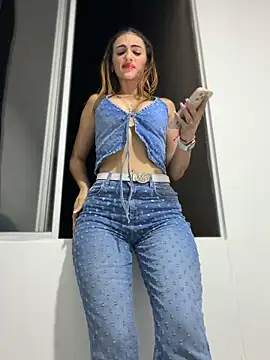 Samantha bigboobs online show from 04/12/26, 12:03