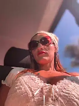Samantha bigboobs online show from 05/22/26, 02:15