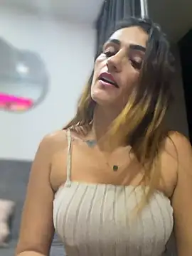Samantha bigboobs online show from 06/11/26, 02:53