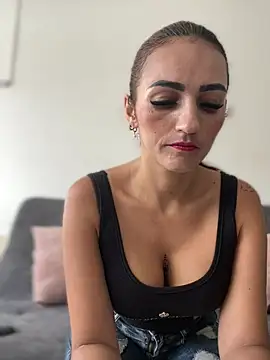 Samantha bigboobs online show from 02/24/25, 08:36