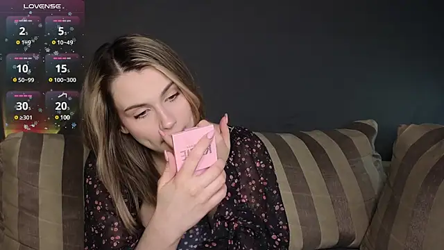 Snapshot of Eternal_Flame chatting on 02/11/25, 09:35 Eternal Flame online show from 02/11/25, 09:35