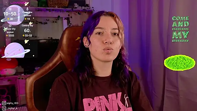 Snapshot of _zephyr_ chatting on 02/14/25, 11:53 zephyr online show from 02/14/25, 11:53