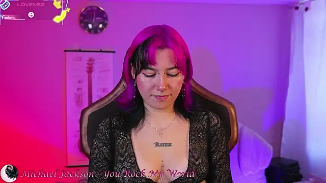 Snapshot of _zephyr_ chatting on 09/20/25, 08:36 zephyr online show from 09/20/25, 08:36