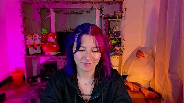 Snapshot of _zephyr_ chatting on 01/17/25, 04:28 zephyr online show from 01/17/25, 04:28