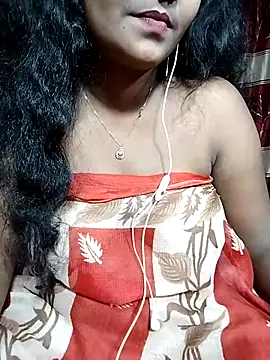 Snapshot of YERY_HOT chatting on 03/06/25, 08:37 YERY HOT online show from 03/06/25, 08:37