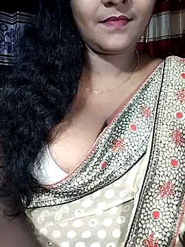 Snapshot of YERY_HOT chatting on 10/09/25, 05:35 YERY HOT online show from 10/09/25, 05:35