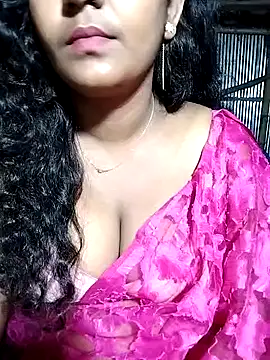 Snapshot of YERY_HOT chatting on 02/10/25, 10:30 YERY HOT online show from 02/10/25, 10:30