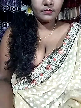 Snapshot of YERY_HOT chatting on 10/16/25, 04:21 YERY HOT online show from 10/16/25, 04:21