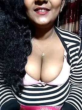 Snapshot of YERY_HOT chatting on 03/07/25, 09:48 YERY HOT online show from 03/07/25, 09:48