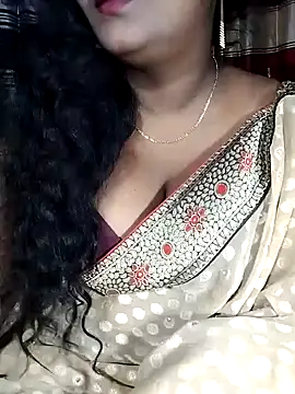 Snapshot of YERY_HOT chatting on 10/10/25, 05:25 YERY HOT online show from 10/10/25, 05:25
