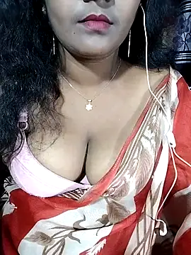 Snapshot of YERY_HOT chatting on 03/11/25, 05:24 YERY HOT online show from 03/11/25, 05:24