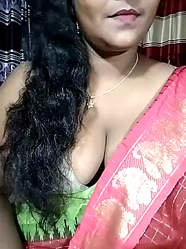 Snapshot of YERY_HOT chatting on 10/12/25, 05:25 YERY HOT online show from 10/12/25, 05:25