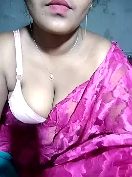 Snapshot of YERY_HOT chatting on 02/19/25, 07:48 YERY HOT online show from 02/19/25, 07:48