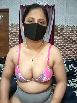 Snapshot of Hot_Nila chatting on 06/30/26, 04:40 Hot Nila online show from 06/30/26, 04:40