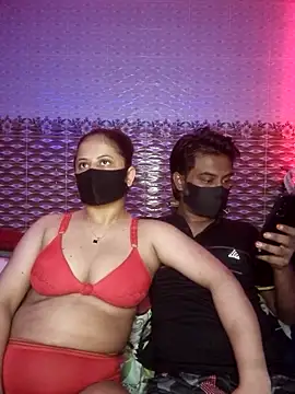 Hot Nila online show from 05/15/26, 03:59